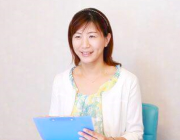 婚活専門カウンセラー(高良 俊恵)
